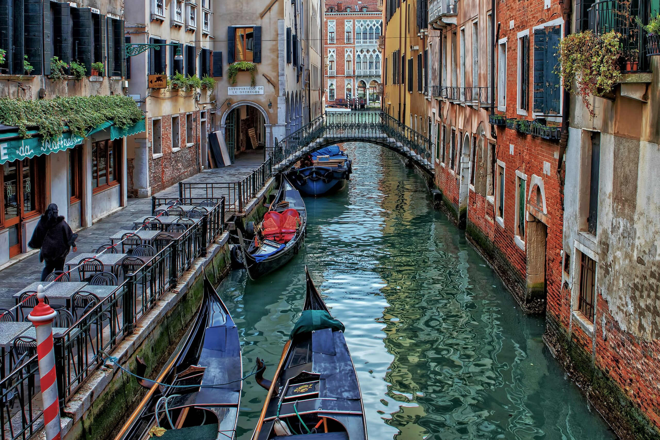 Traveling to Italy? The 100 Captions That Will Make Your Instagram Shine